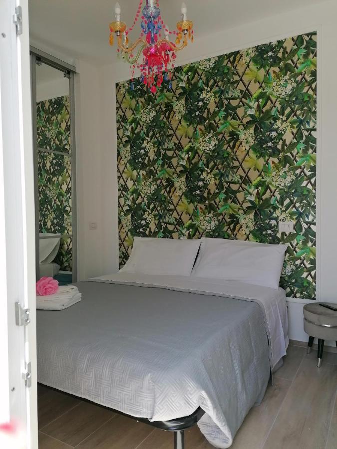 Retroscena Apartment In Centro Civitanova Marche Bagian luar foto